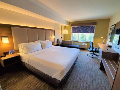 holiday inn express hotel and suites lynnwood by ihg