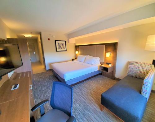 holiday inn express hotel and suites lynnwood by ihg