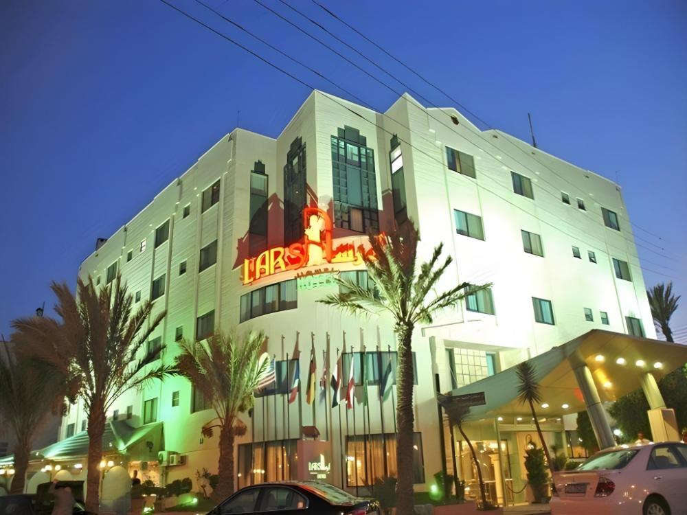 larsa hotel