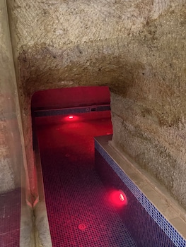 chakra special caves