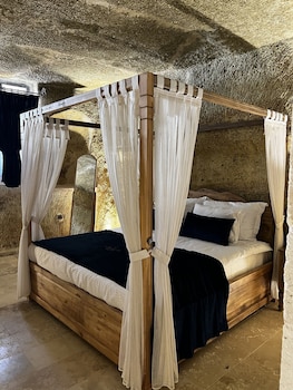 chakra special caves