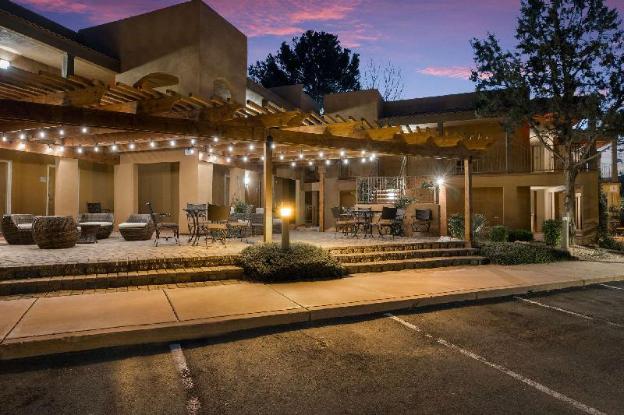 arroyo pinion hotel ascend hotel collection