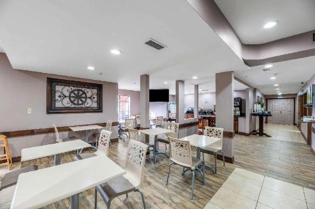 arroyo pinion hotel ascend hotel collection