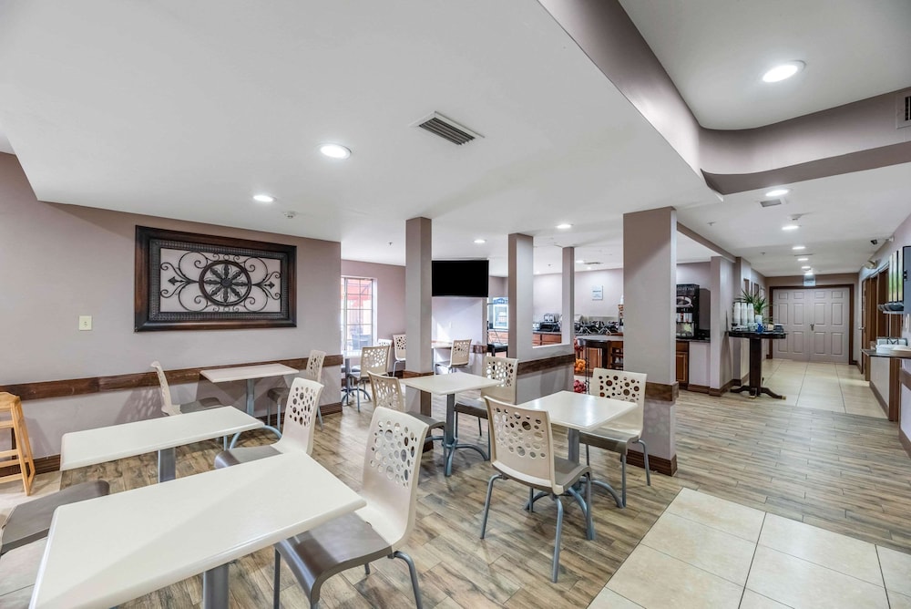 arroyo pinion hotel ascend hotel collection