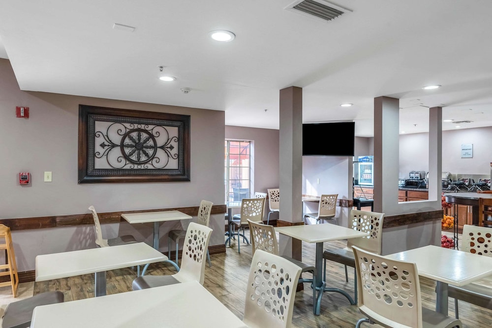 arroyo pinion hotel ascend hotel collection