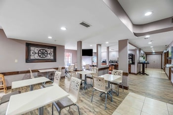 arroyo pinion hotel ascend hotel collection