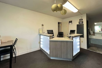 super 8 by wyndham sulphur south