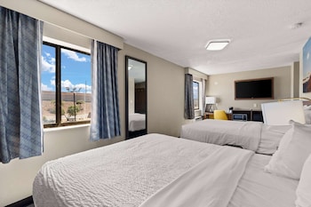 days inn by wyndham albuquerque i 25