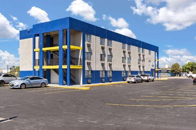 days inn by wyndham albuquerque i 25