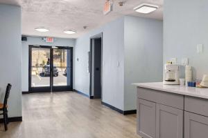 days inn by wyndham albuquerque i 25