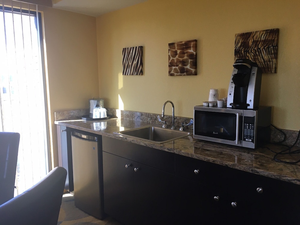 marble waters hotel and suites trademark by wyndham