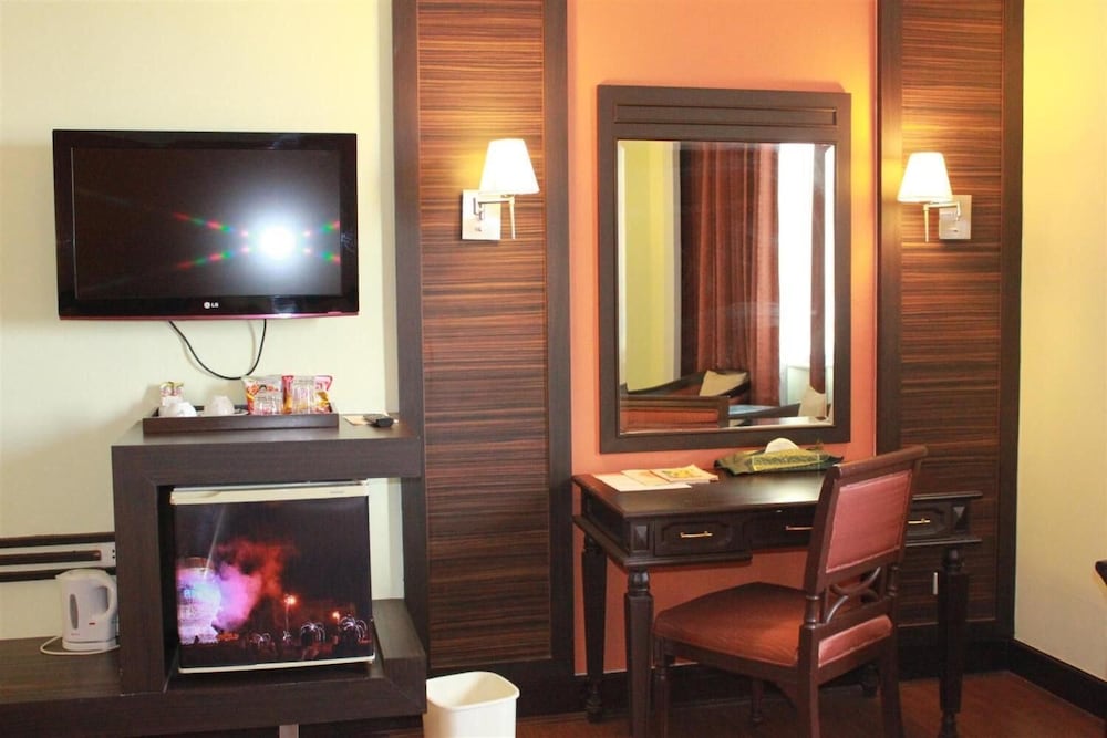 Charoenthani Khonkaen Hotel,Khon Kaen Province>>Khon Kaen,4 star