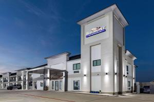 baymont by wyndham freeport texas