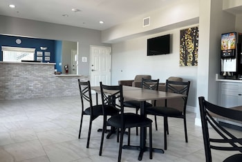 baymont by wyndham freeport texas