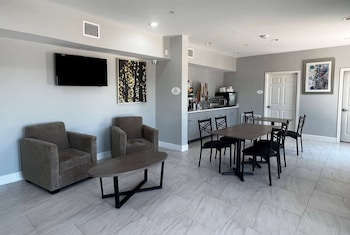 baymont by wyndham freeport texas