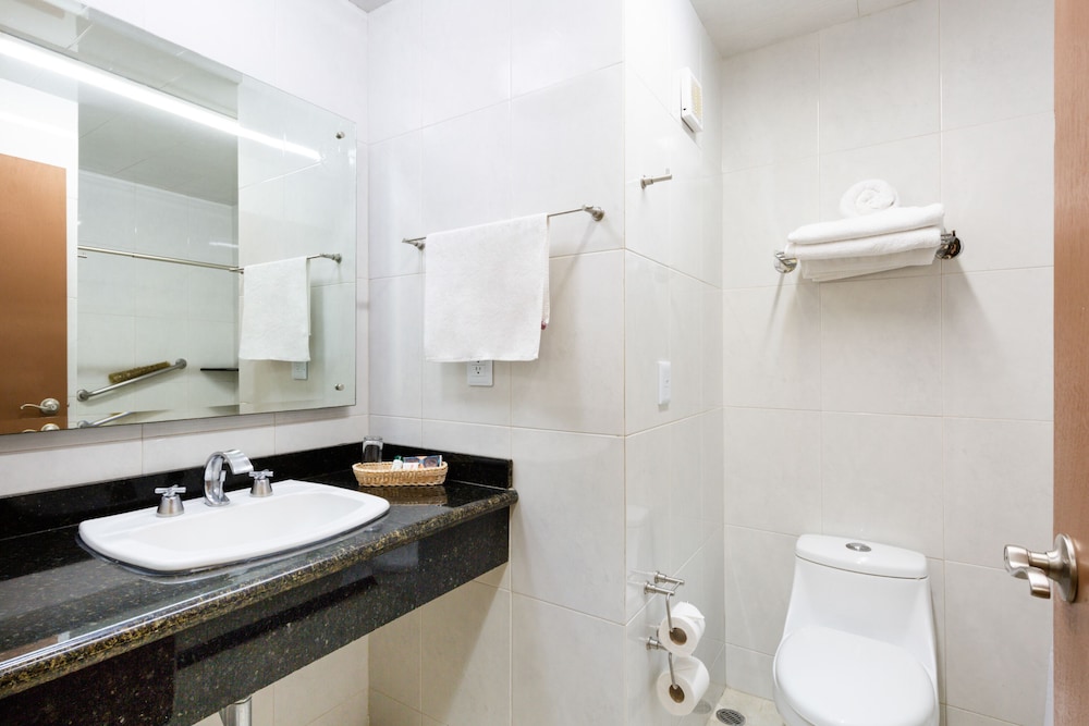 howard johnson by wyndham toluca