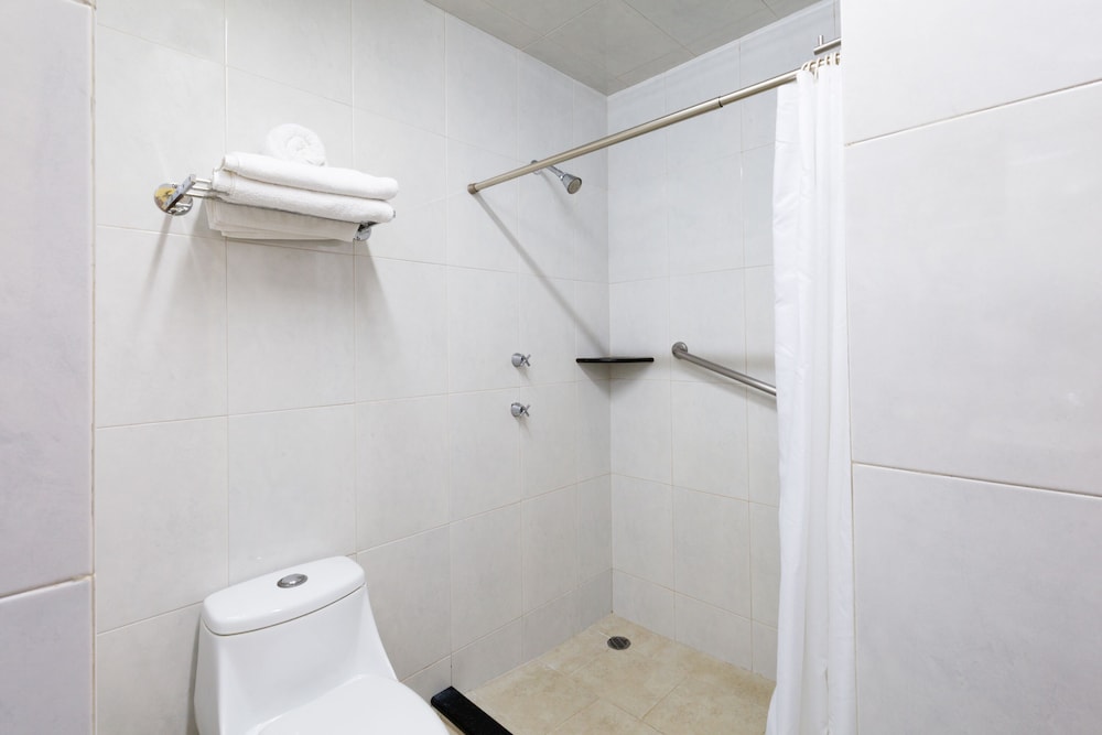 howard johnson by wyndham toluca