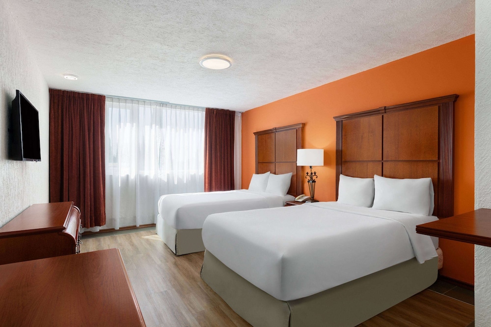 howard johnson by wyndham toluca