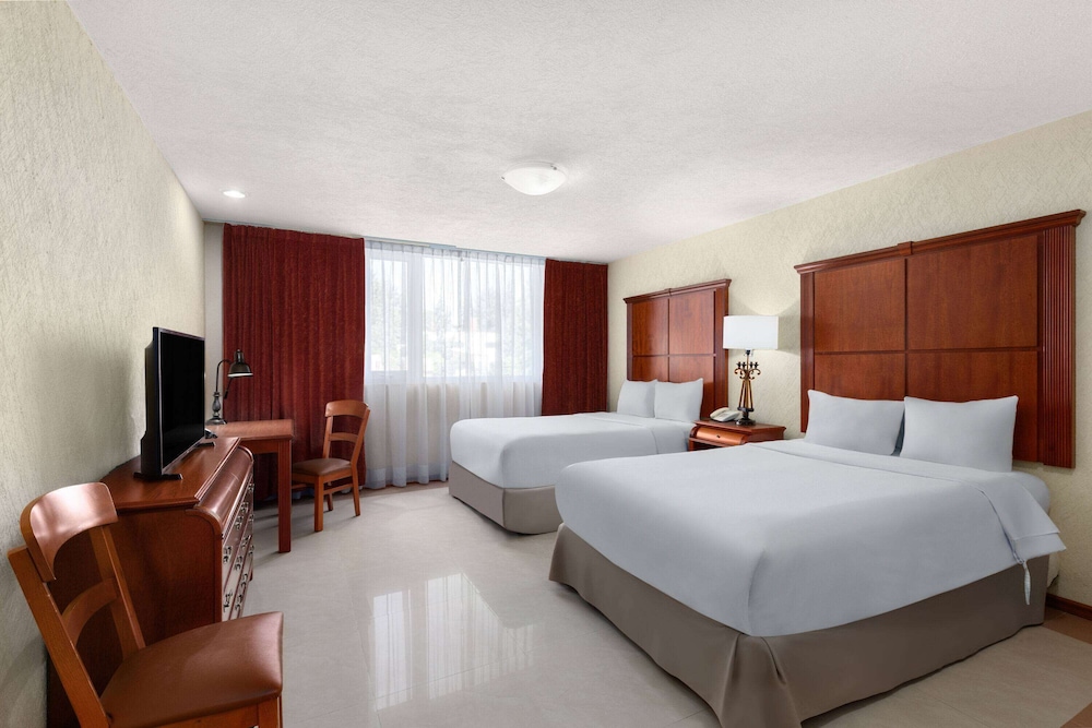 howard johnson by wyndham toluca