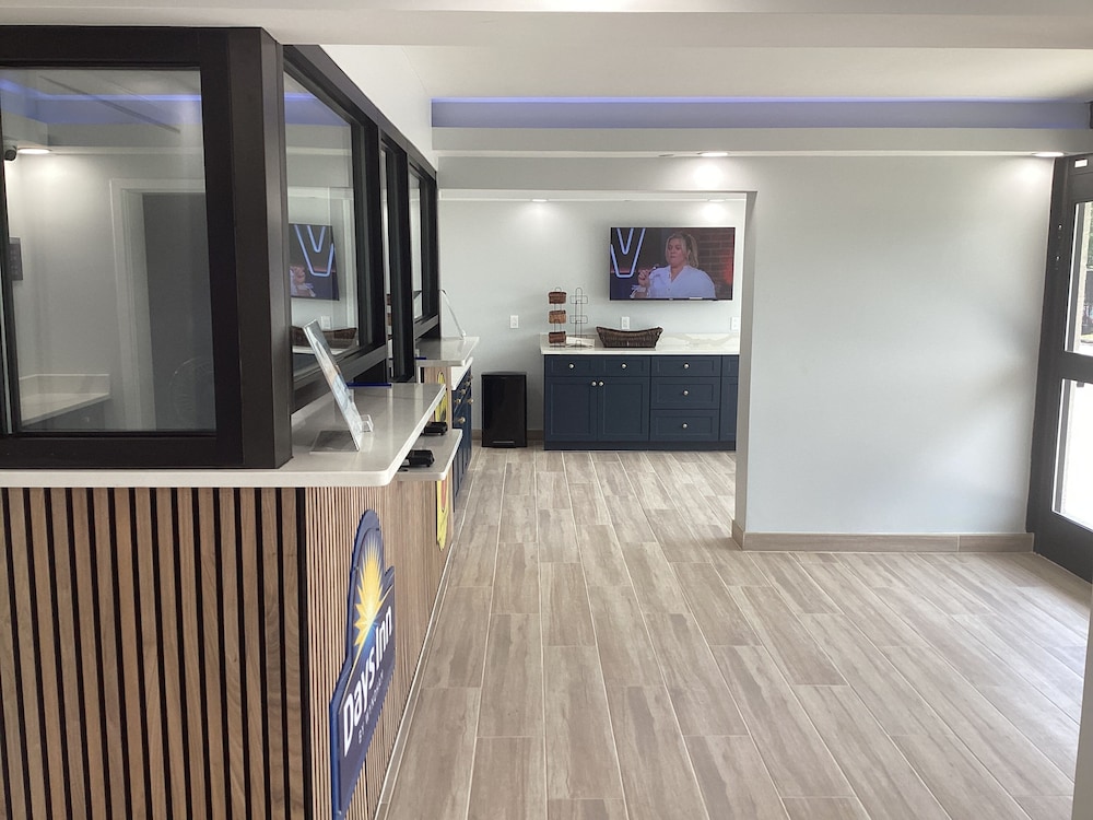 days inn by wyndham baltimore northwest