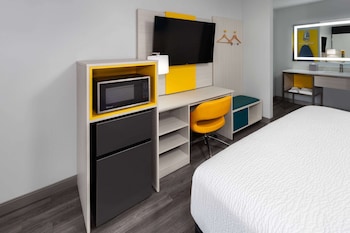 days inn by wyndham baltimore northwest