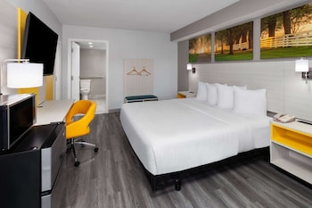 days inn by wyndham baltimore northwest