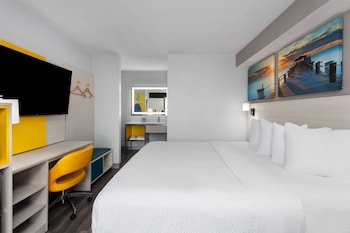 days inn by wyndham baltimore northwest