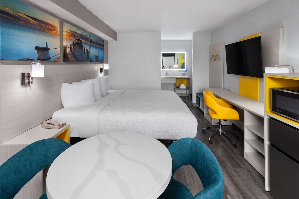 days inn by wyndham baltimore northwest