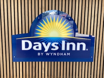days inn by wyndham baltimore northwest