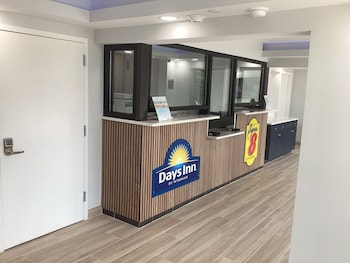 days inn by wyndham baltimore northwest