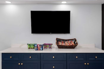 days inn by wyndham baltimore northwest