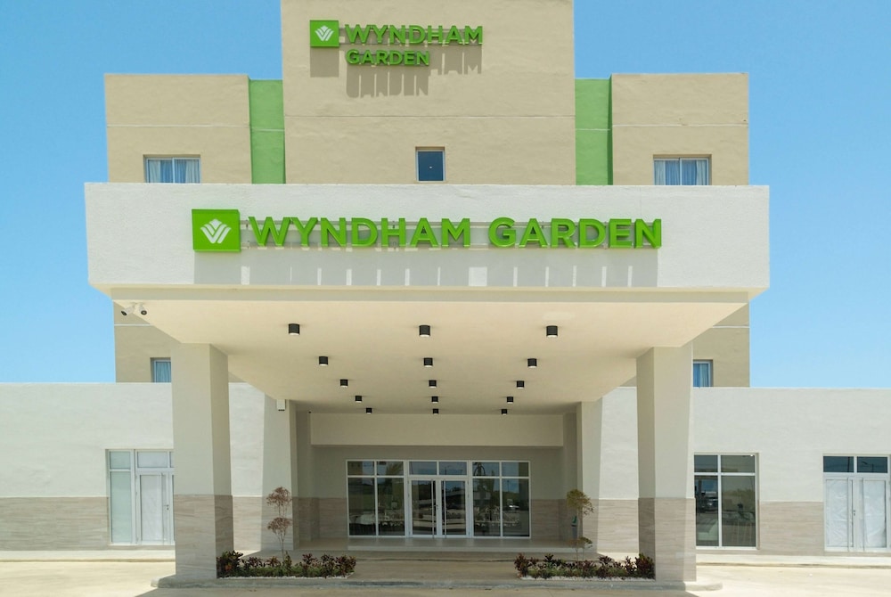 wyndham garden el morro montecristi