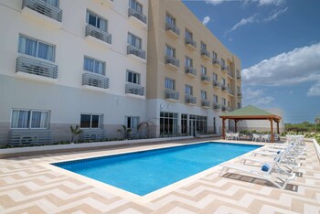 wyndham garden el morro montecristi