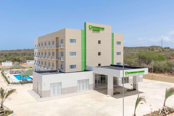 wyndham garden el morro montecristi