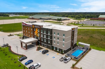 la quinta inn and suites by wyndham sulphur