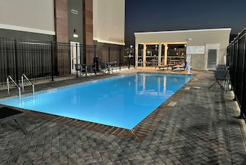 la quinta inn and suites by wyndham sulphur