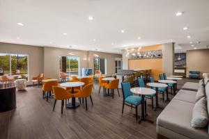 la quinta inn and suites by wyndham sulphur