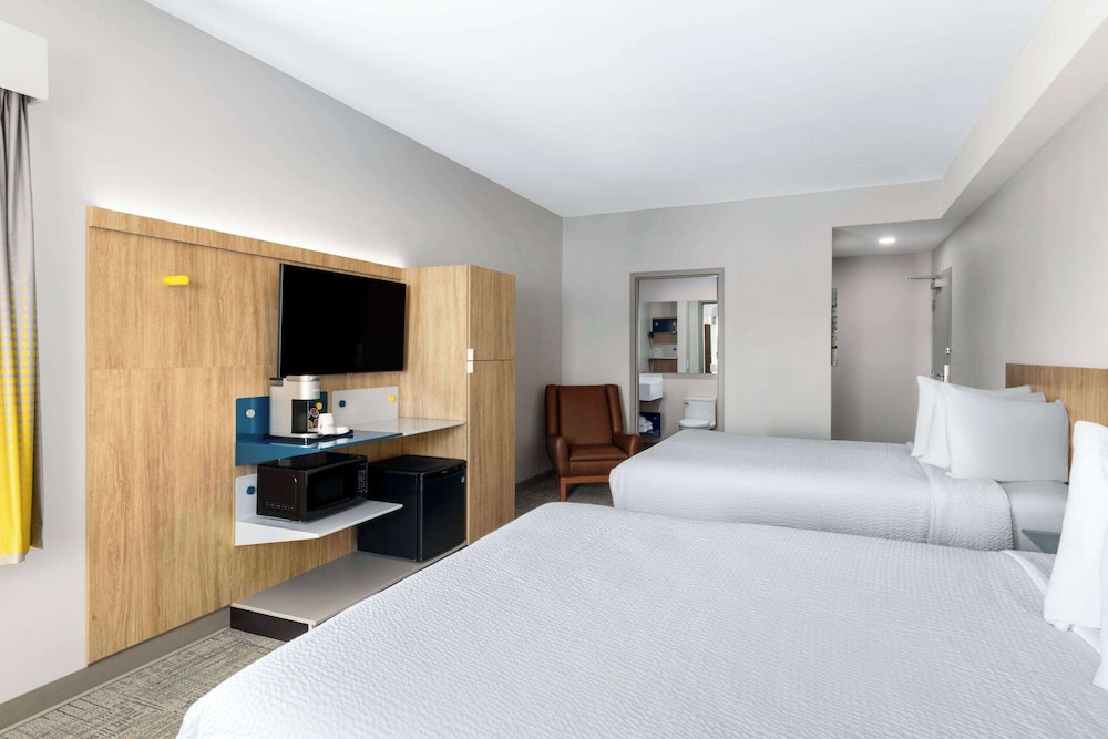 microtel by wyndham lachute