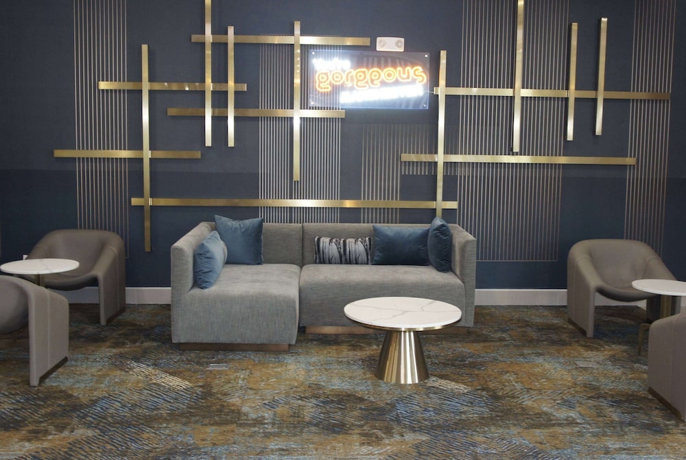 la quinta inn and suites by wyndham manchester