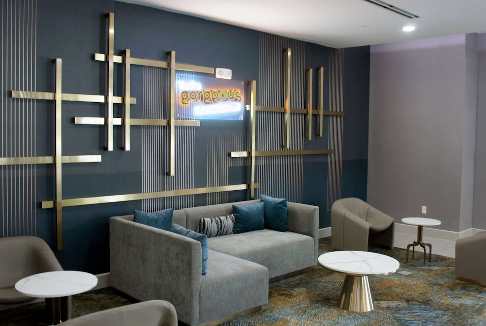 la quinta inn and suites by wyndham manchester