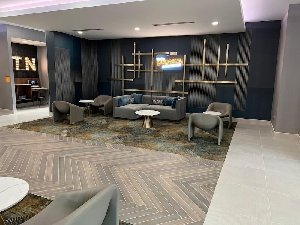 la quinta inn and suites by wyndham manchester