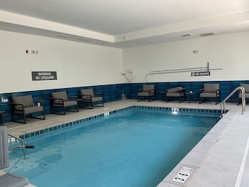 la quinta inn and suites by wyndham manchester