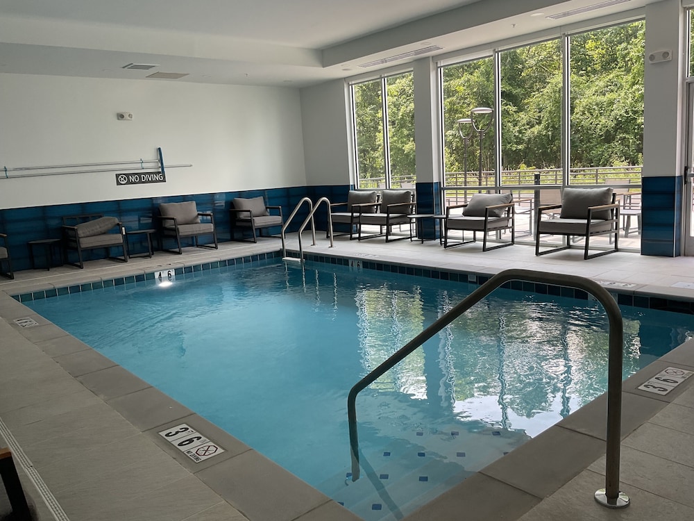 la quinta inn and suites by wyndham manchester