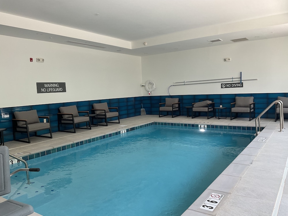 la quinta inn and suites by wyndham manchester