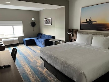 la quinta inn and suites by wyndham manchester