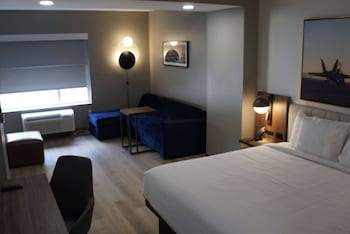 la quinta inn and suites by wyndham manchester