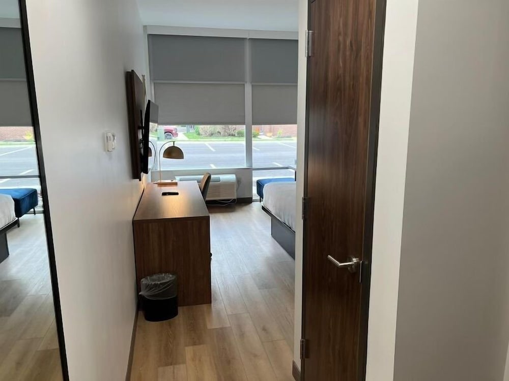 la quinta inn and suites by wyndham manchester