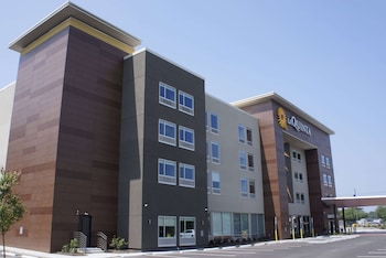 la quinta inn and suites by wyndham manchester