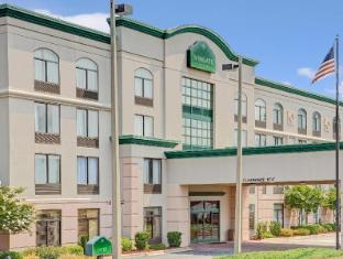 la quinta inn and suites by wyndham mooresville