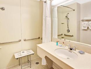 la quinta inn and suites by wyndham mooresville